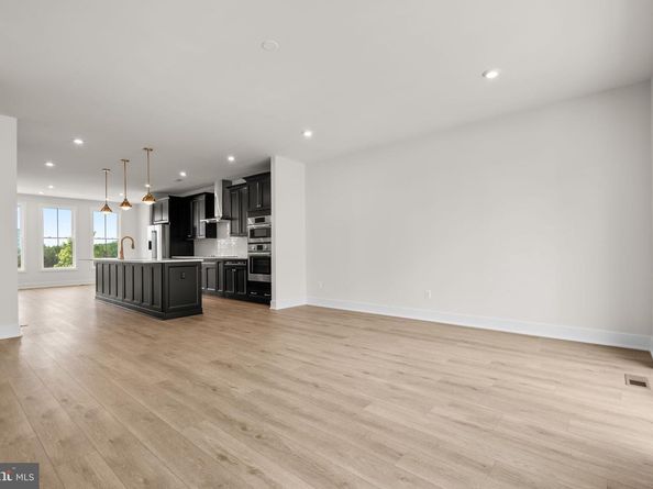 13918 Aviation Place, Herndon VA 20171