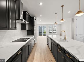 13918 Aviation Place, Herndon VA 20171