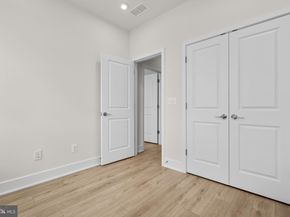 13918 Aviation Place, Herndon VA 20171