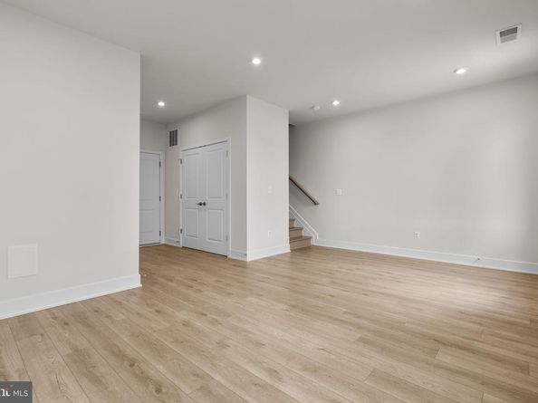 13918 Aviation Place, Herndon VA 20171