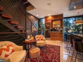 136 N 22nd Street, Philadelphia PA 19103