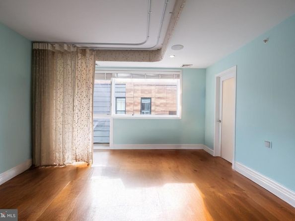 136 N 22nd Street, Philadelphia PA 19103