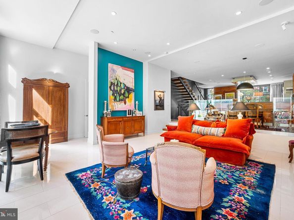 136 N 22nd Street, Philadelphia PA 19103