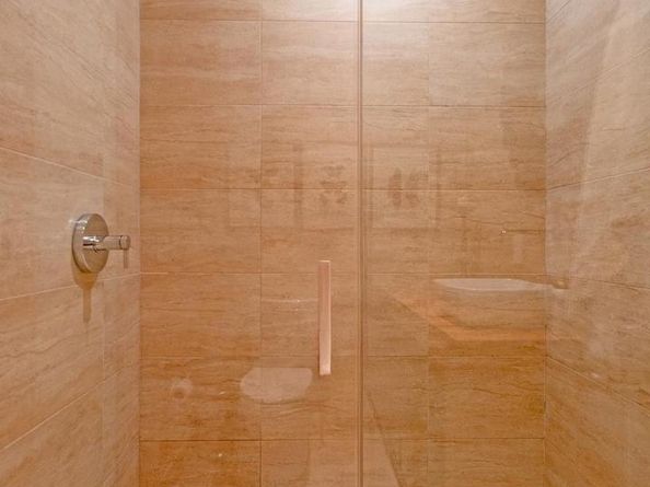 136 N 22nd Street, Philadelphia PA 19103