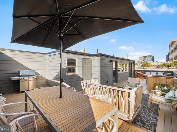 136 N 22nd Street, Philadelphia PA 19103