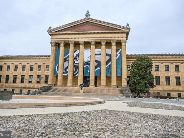 136 N 22nd Street, Philadelphia PA 19103