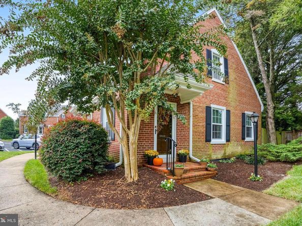 4698 36TH Street S A, Arlington VA 22206