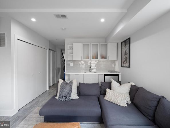 6303 9TH Street NW, Washington DC 20011