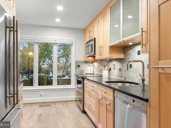 4297 Embassy Park Drive NW, Washington DC 20016