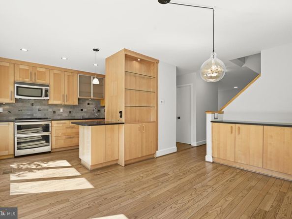 4297 Embassy Park Drive NW, Washington DC 20016