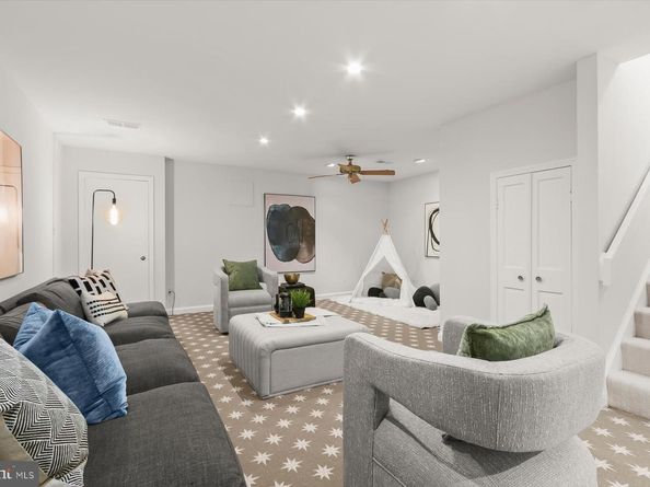 4297 Embassy Park Drive NW, Washington DC 20016