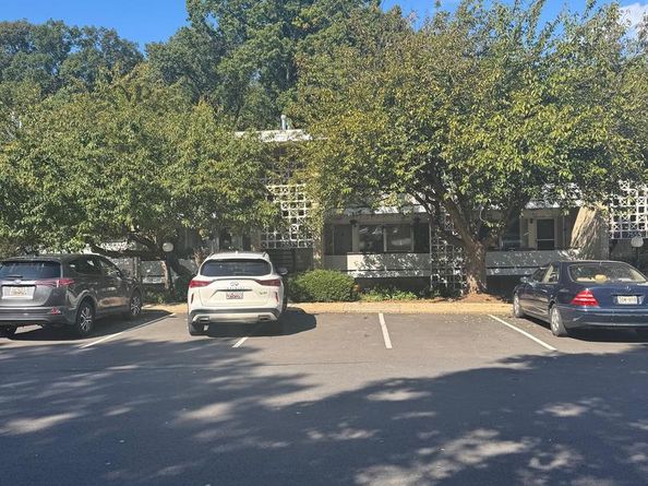 7553 Springlake Drive D, Bethesda MD 20817