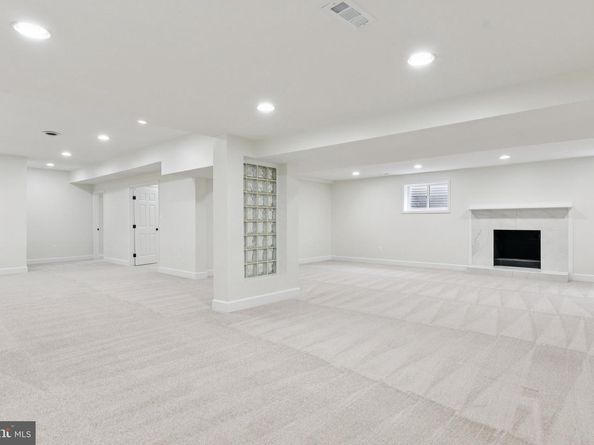 9808 Tibron Court, Potomac MD 20854