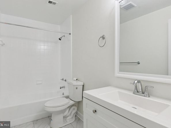 9808 Tibron Court, Potomac MD 20854