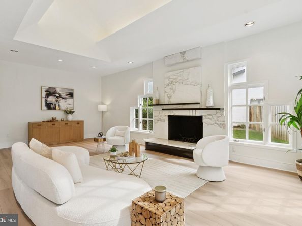 9808 Tibron Court, Potomac MD 20854