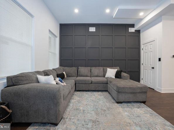 2211 W Estaugh Street, Philadelphia PA 19140