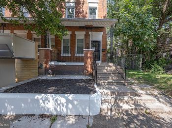 2211 W Estaugh Street