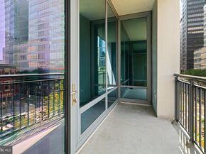 2101 Market Street 305, Philadelphia PA 19103