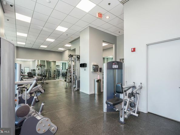 2101 Market Street 305, Philadelphia PA 19103