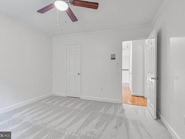 2424 S Queen Street, Arlington VA 22202