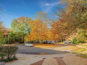 2424 S Queen Street, Arlington VA 22202