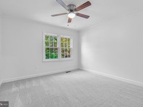 2424 S Queen Street, Arlington VA 22202