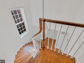 2424 S Queen Street, Arlington VA 22202