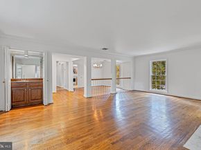 2424 S Queen Street, Arlington VA 22202