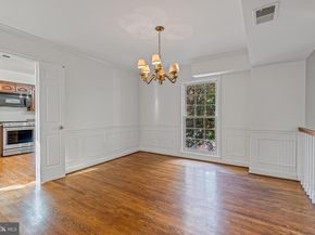 2424 S Queen Street, Arlington VA 22202