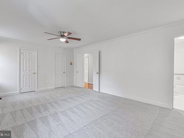 2424 S Queen Street, Arlington VA 22202