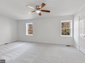 2424 S Queen Street, Arlington VA 22202