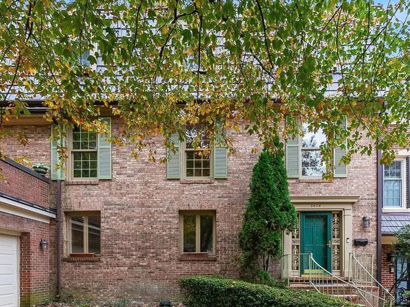 2424 S Queen Street, Arlington VA 22202