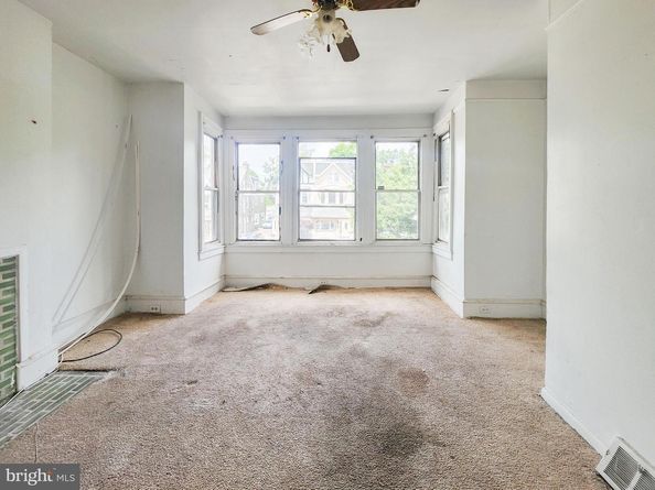 6136 W Oxford Street, Philadelphia PA 19151