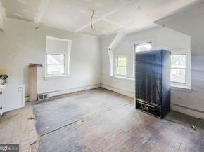 6136 W Oxford Street, Philadelphia PA 19151