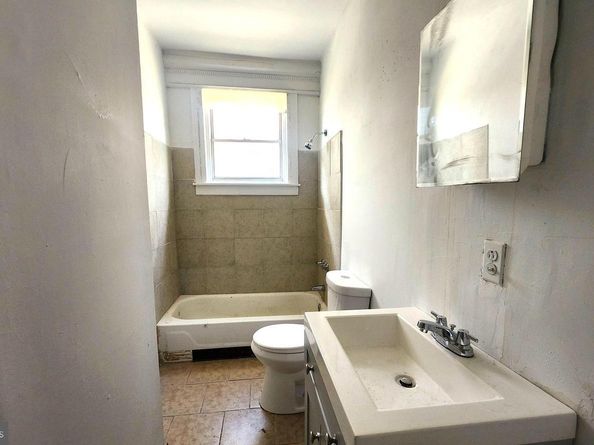 6136 W Oxford Street, Philadelphia PA 19151