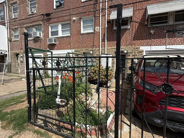6243 Montague Street, Philadelphia PA 19135