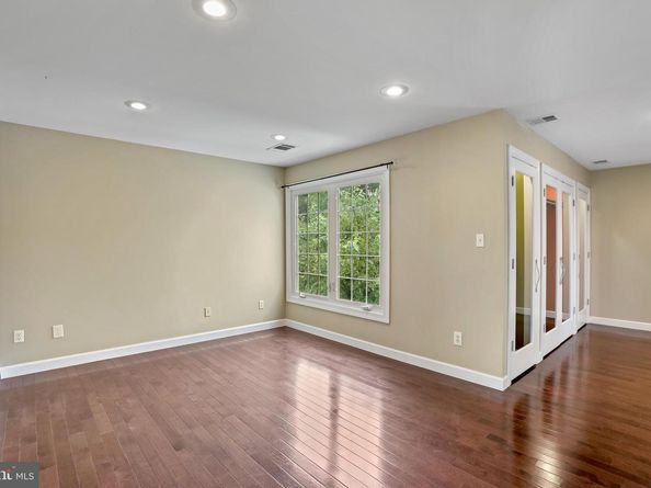 2054 Madrillon Road, Vienna VA 22182