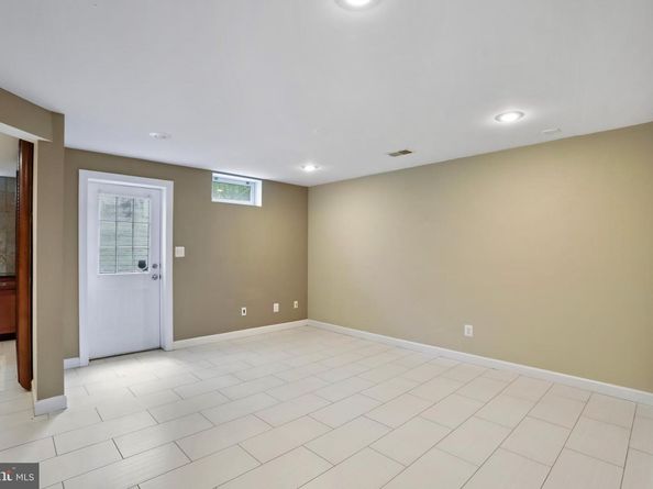 2054 Madrillon Road, Vienna VA 22182