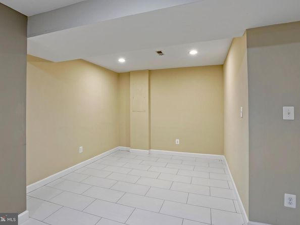 2054 Madrillon Road, Vienna VA 22182