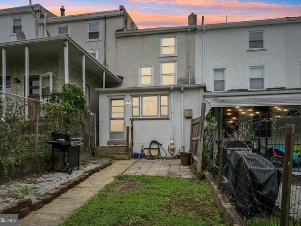 186 Conarroe Street, Philadelphia PA 19127
