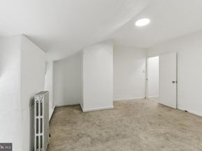 186 Conarroe Street, Philadelphia PA 19127