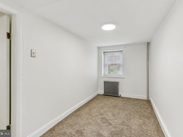 186 Conarroe Street, Philadelphia PA 19127