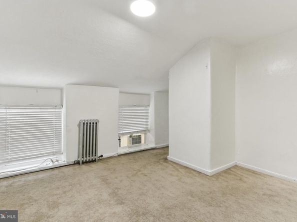186 Conarroe Street, Philadelphia PA 19127
