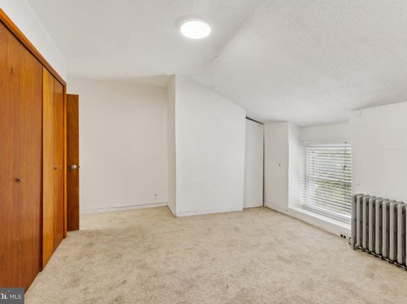 186 Conarroe Street, Philadelphia PA 19127