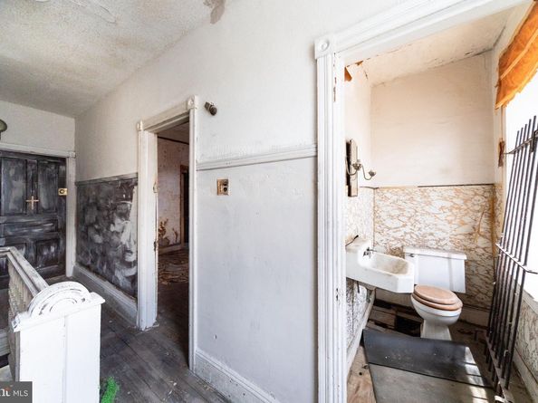 2312 Reed Street, Philadelphia PA 19146