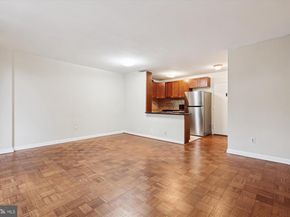 950 25TH Street NW 709N, Washington DC 20037
