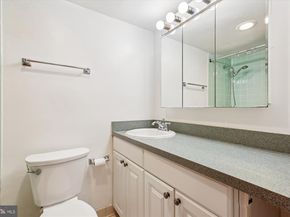 950 25TH Street NW 709N, Washington DC 20037