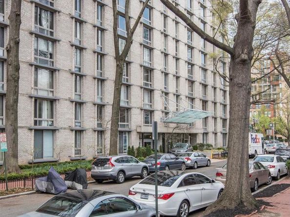 950 25TH Street NW 709N, Washington DC 20037