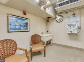 950 25TH Street NW 709N, Washington DC 20037
