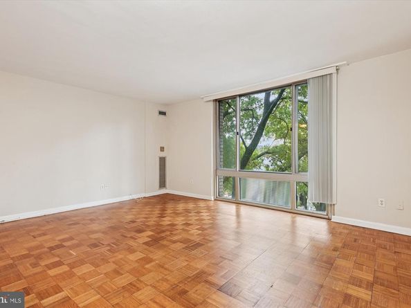 950 25TH Street NW 709N, Washington DC 20037